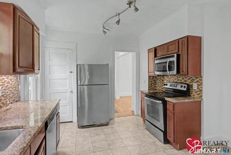 31 Smith Street West Haven CT 06516