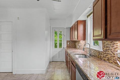 31 Smith Street West Haven CT 06516