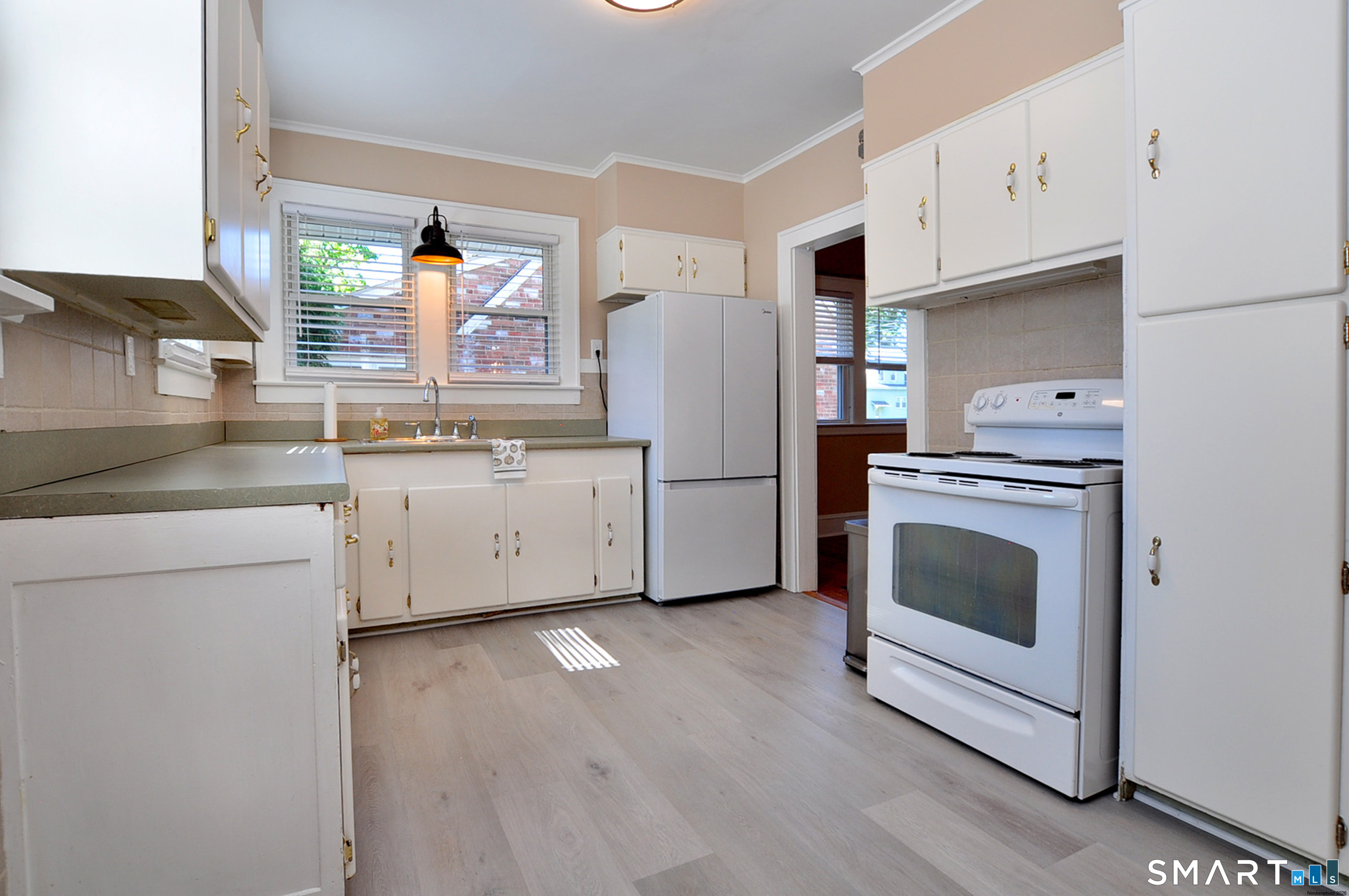 26 Highland Avenue Windsor CT 06095