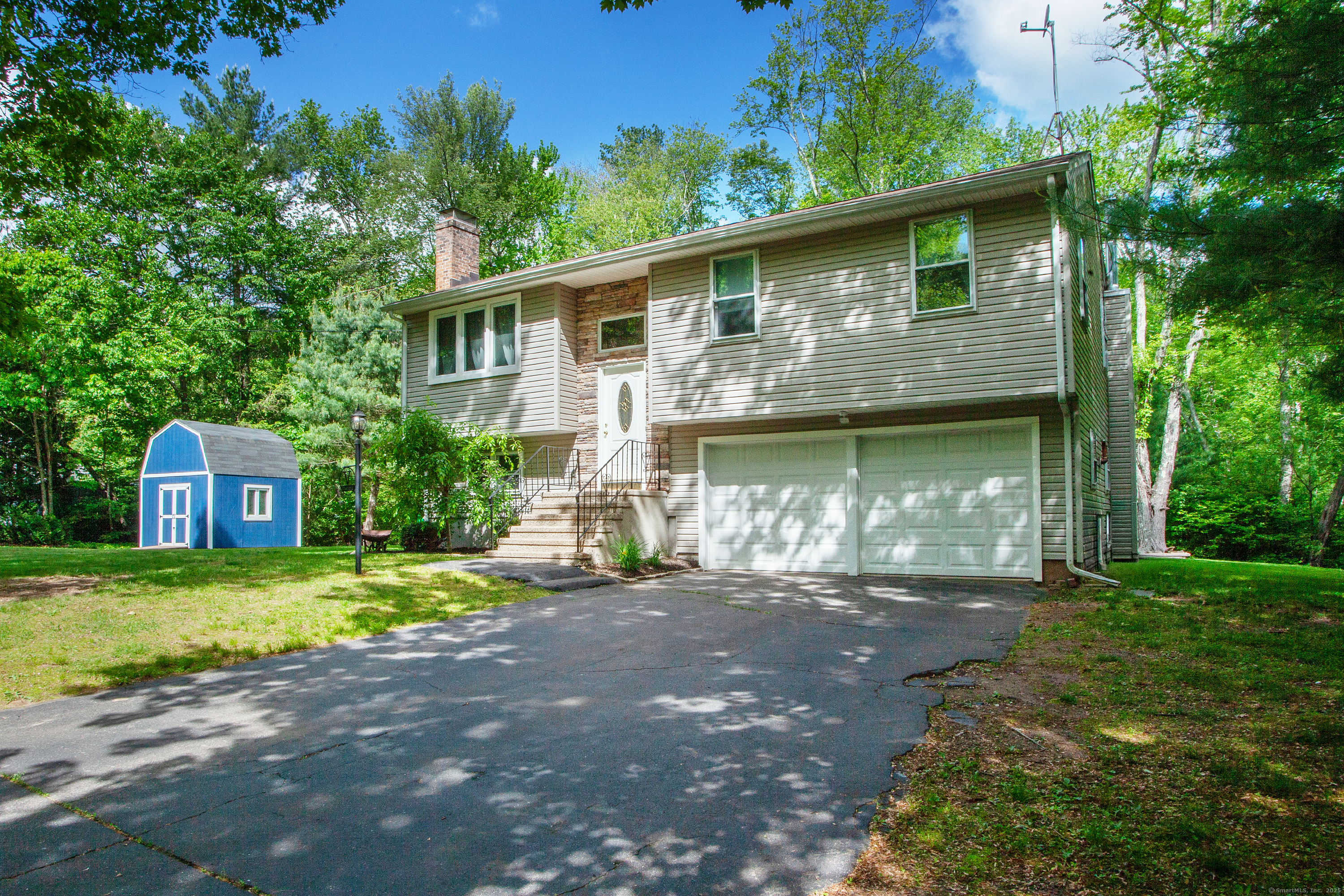 69 Fernwood Drive Simsbury CT 06070