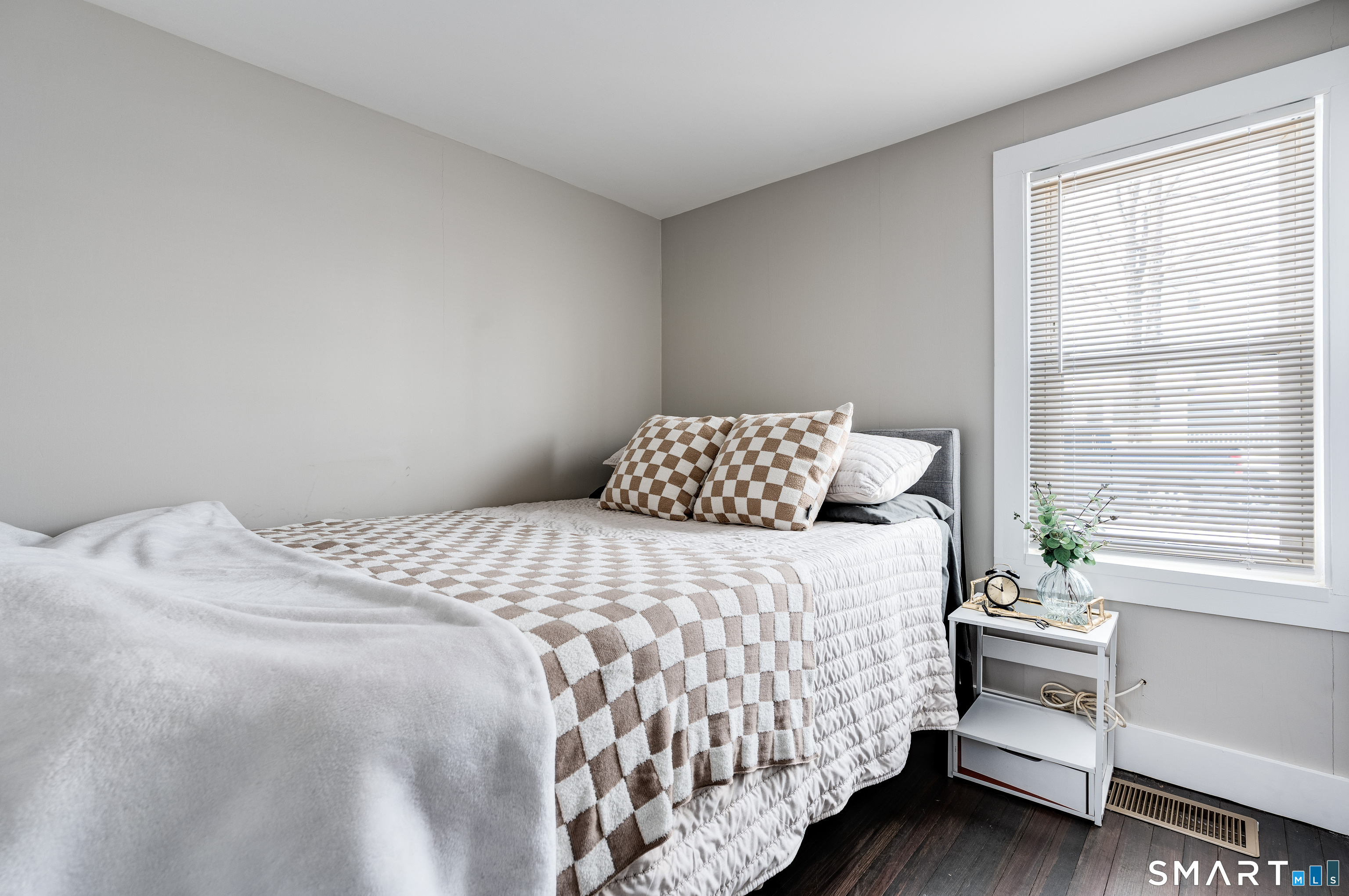 735 Matthews Street Bristol CT 06010