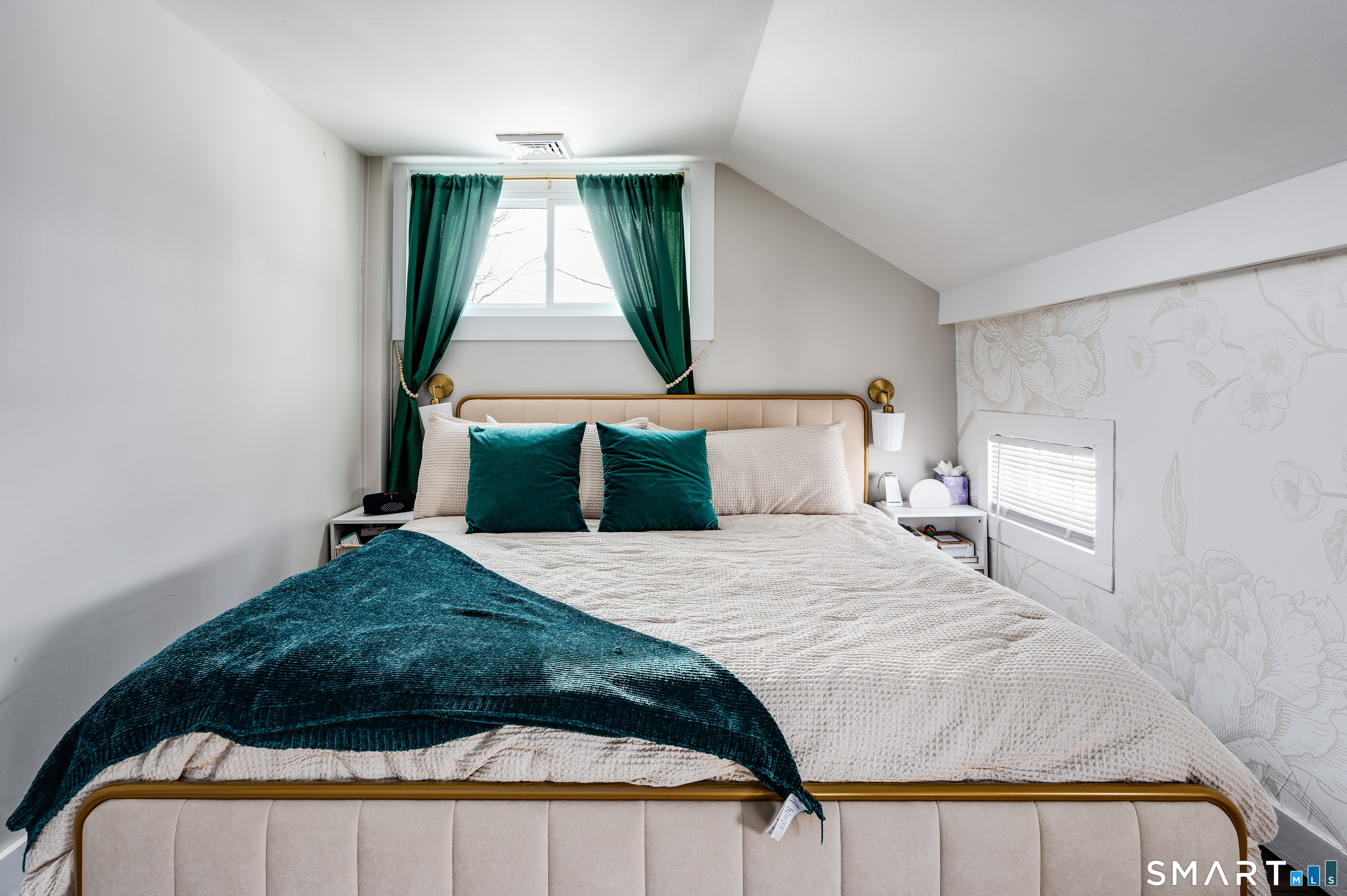 735 Matthews Street Bristol CT 06010