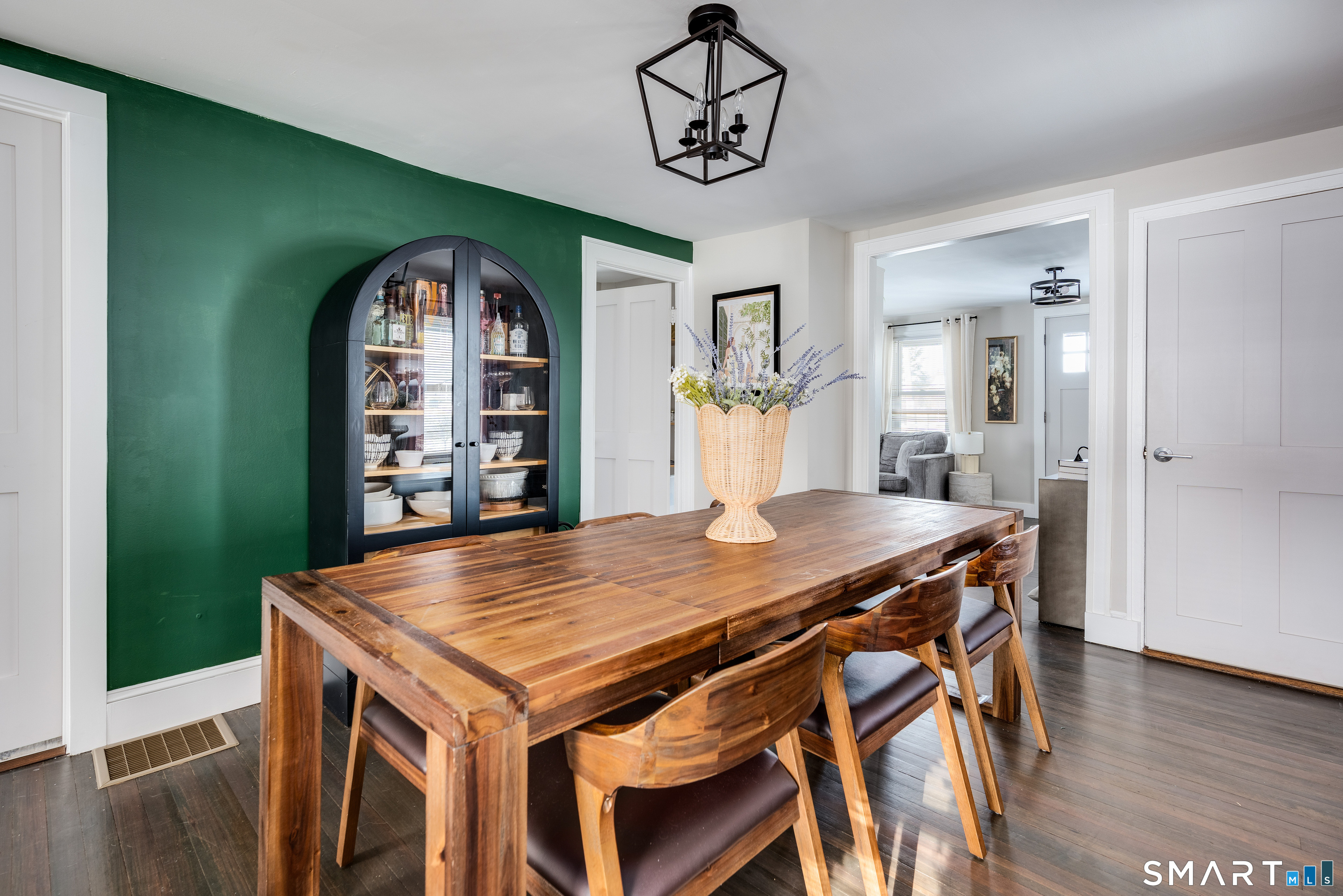 735 Matthews Street Bristol CT 06010