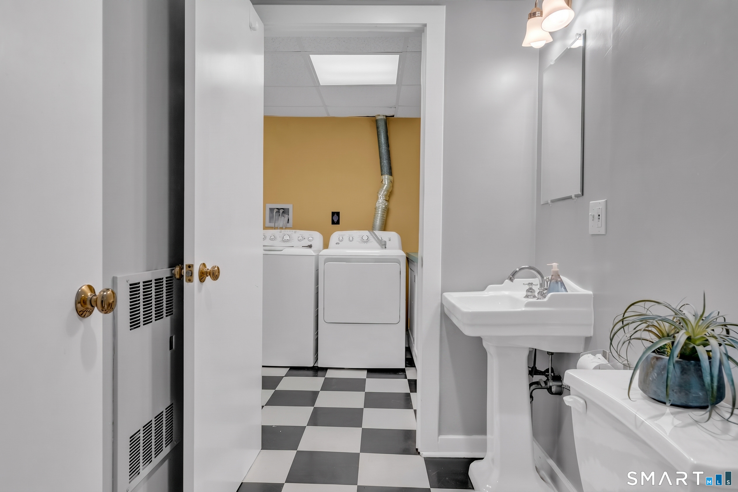 25 Goose Hill Road Chester CT 06412