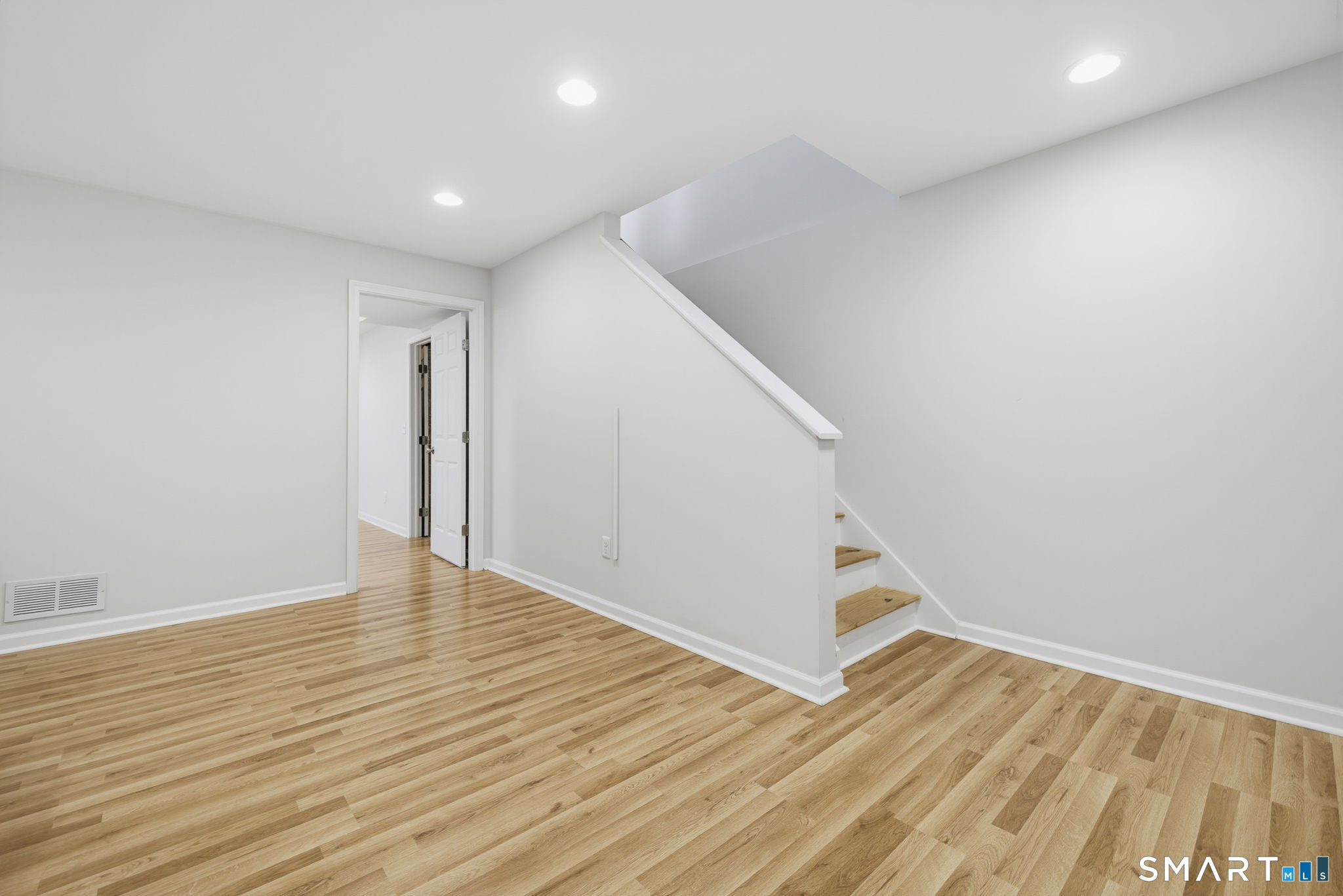 6 Saw Mill Lane Plainville CT 06062