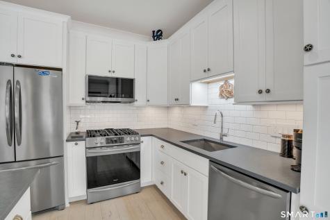 27 Jerome Road New London CT 06320