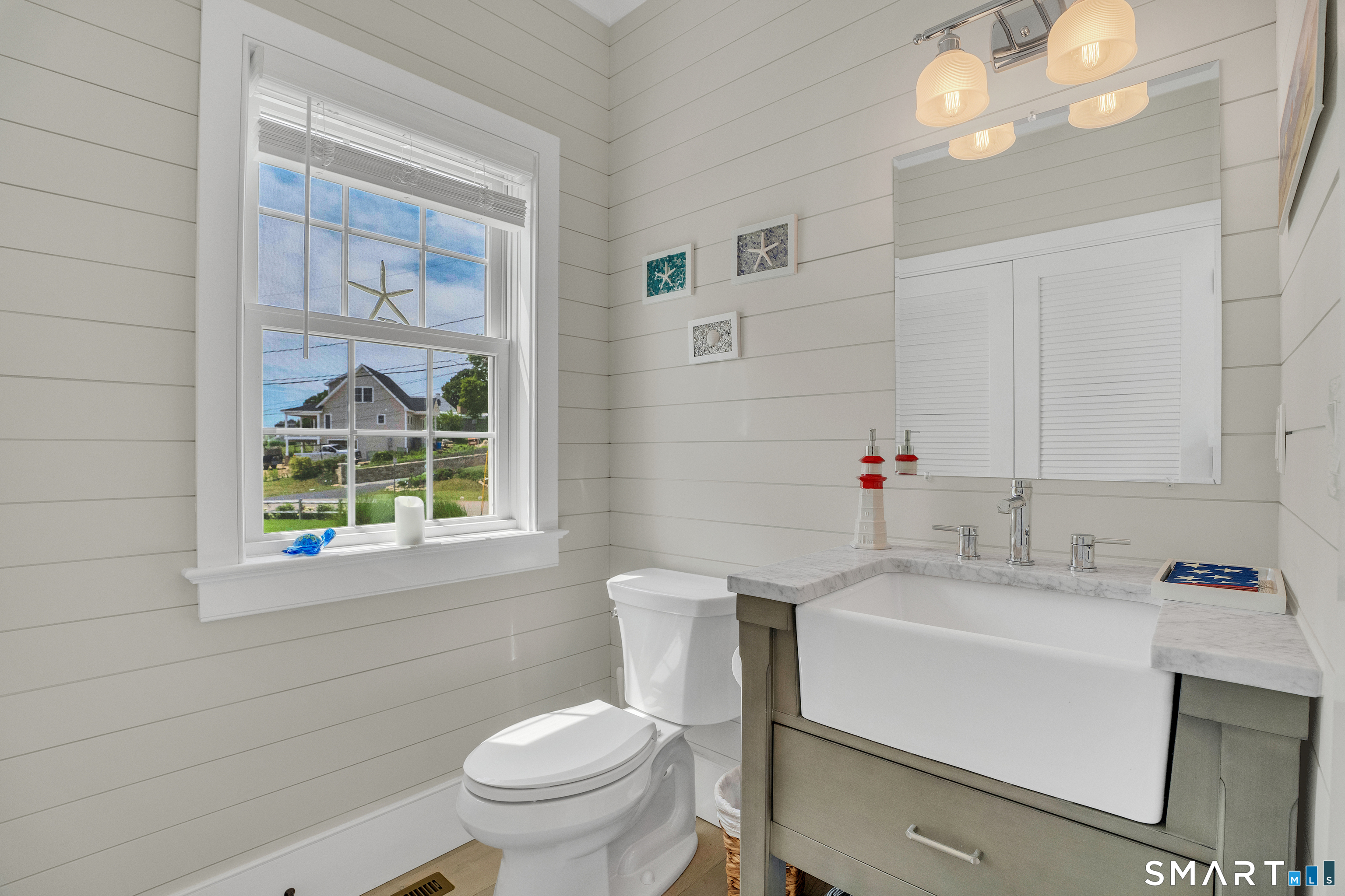 27 Jerome Road New London CT 06320