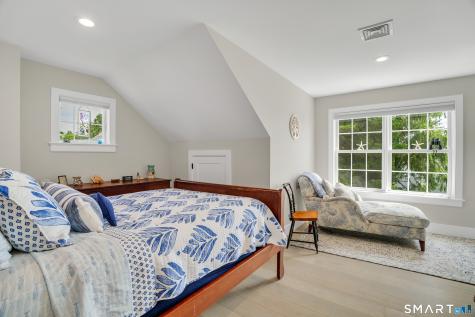 27 Jerome Road New London CT 06320