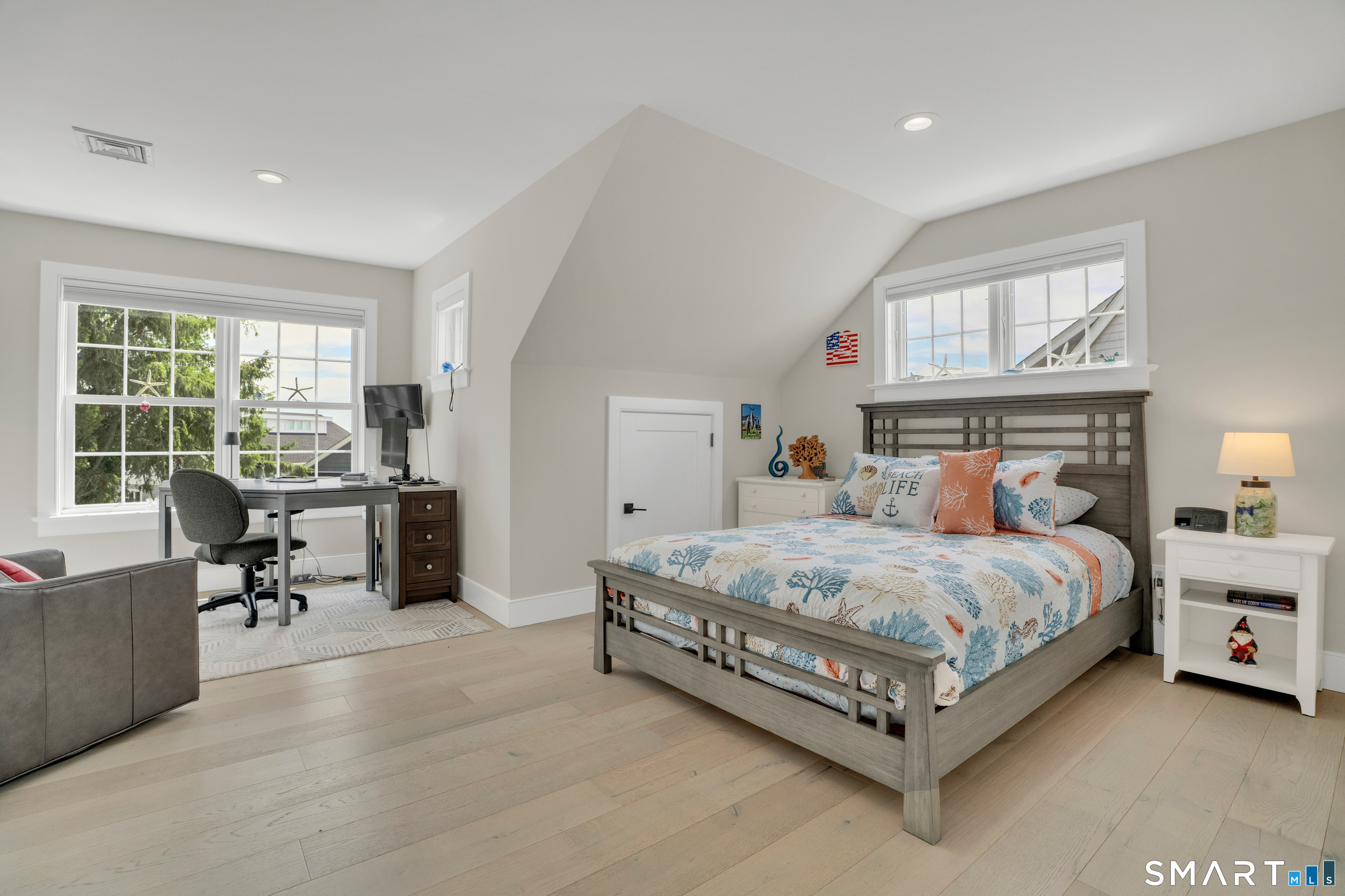 27 Jerome Road New London CT 06320