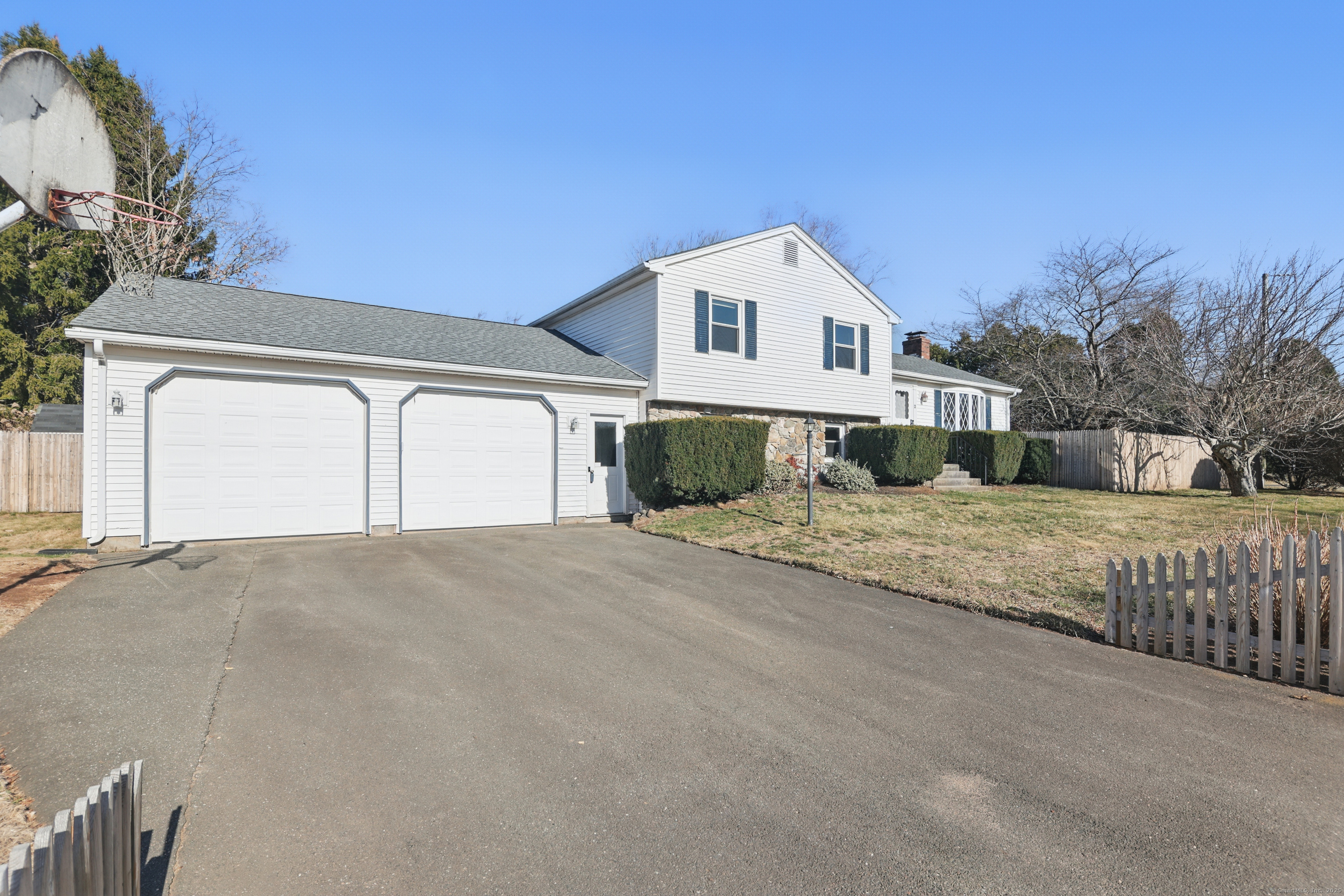 2 High Meadow Lane Enfield CT 06082