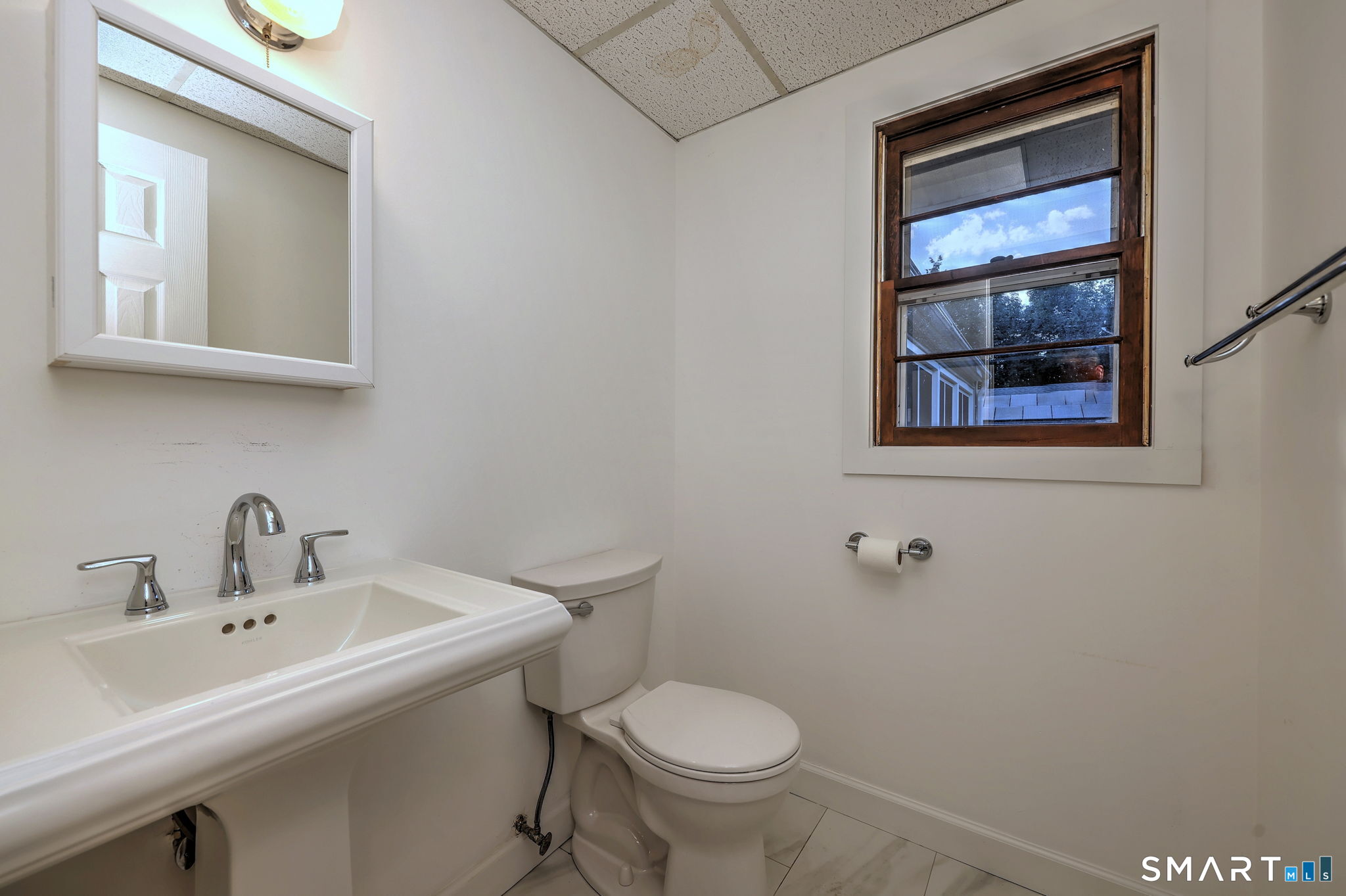424 Cedar Lane Cheshire CT 06410