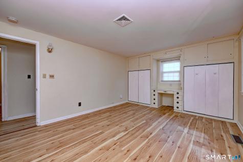 424 Cedar Lane Cheshire CT 06410