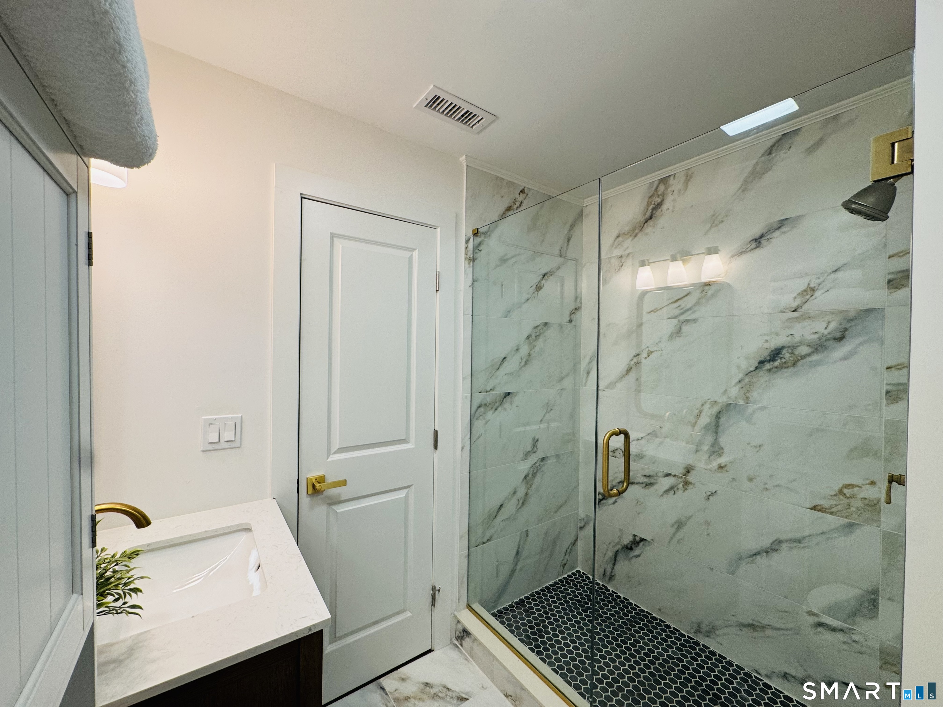84 Dalton Road Milford CT 06460
