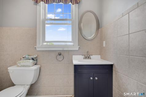 214 Pine Street Waterbury CT 06710