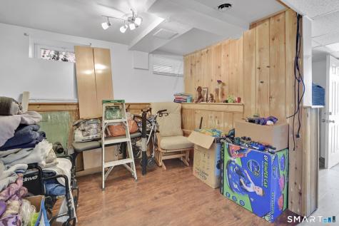 214 Pine Street Waterbury CT 06710