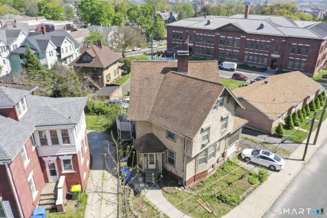 214 Pine Street Waterbury CT 06710