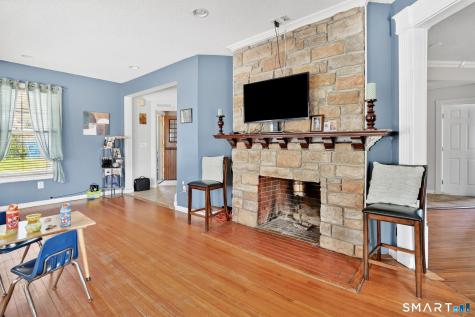 214 Pine Street Waterbury CT 06710