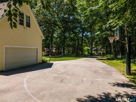 264 North Wawecus Hill Road Norwich CT 06360