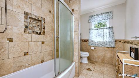 82 Leete Street West Haven CT 06516