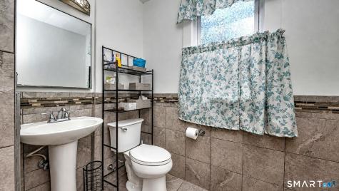 82 Leete Street West Haven CT 06516