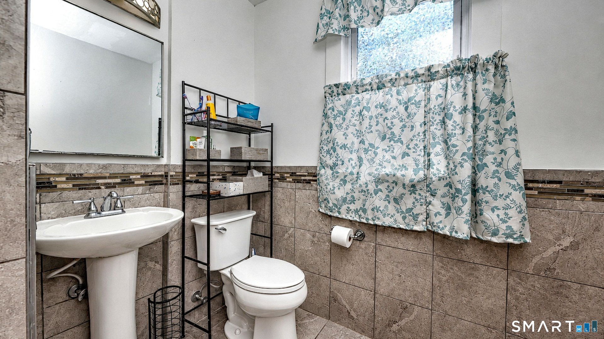 82 Leete Street West Haven CT 06516