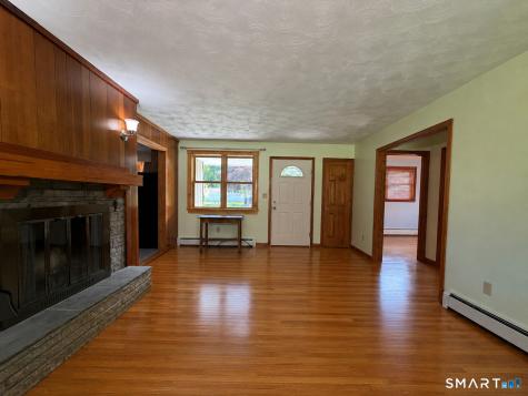 9 Miss Vans Court Waterford CT 06385