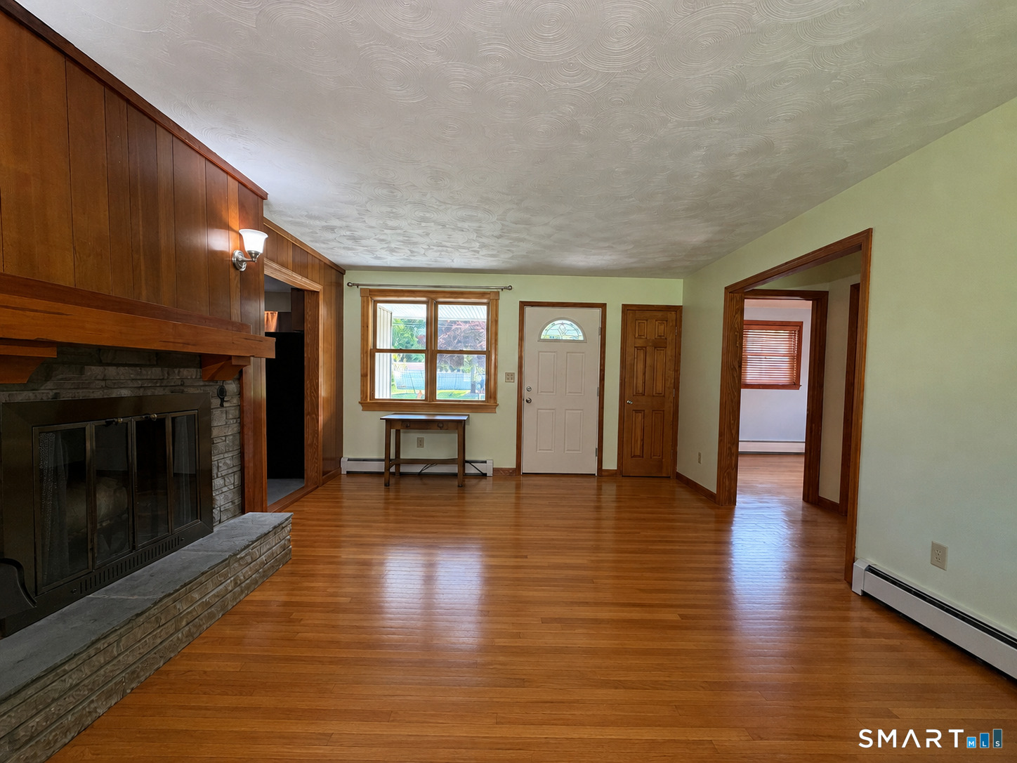 9 Miss Vans Court Waterford CT 06385