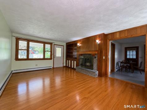 9 Miss Vans Court Waterford CT 06385