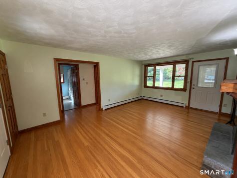 9 Miss Vans Court Waterford CT 06385