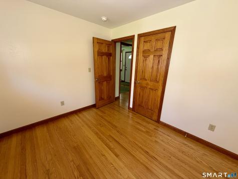 9 Miss Vans Court Waterford CT 06385