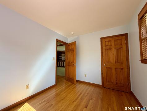 9 Miss Vans Court Waterford CT 06385