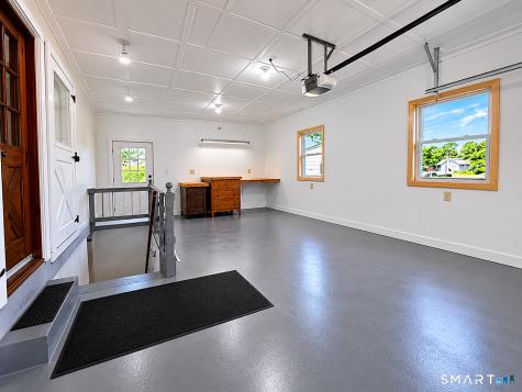 9 Miss Vans Court Waterford CT 06385