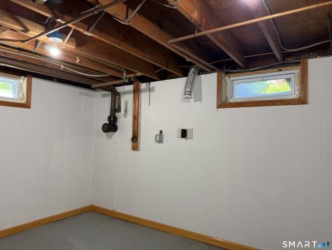 9 Miss Vans Court Waterford CT 06385