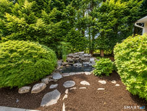 39 Sorghum Road Shelton CT 06484