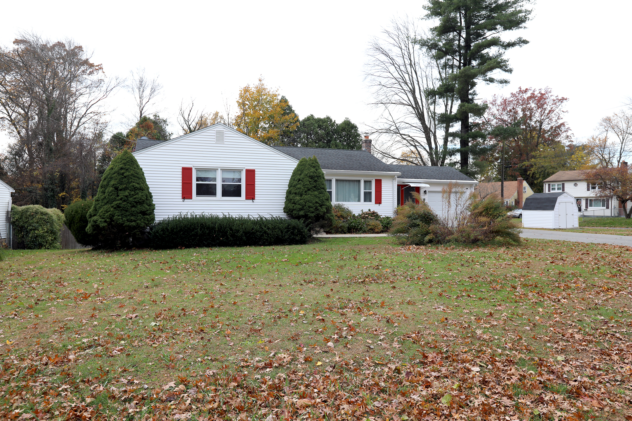 3 Maude Circle Windsor CT 06095