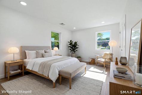 17 Fifth Avenue Waterford CT 06385