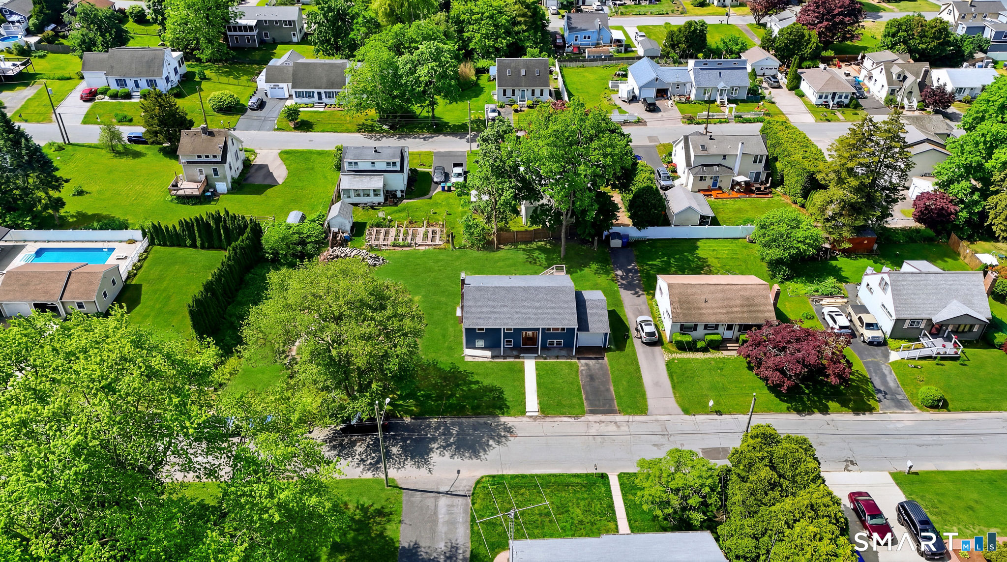 17 Fifth Avenue Waterford CT 06385