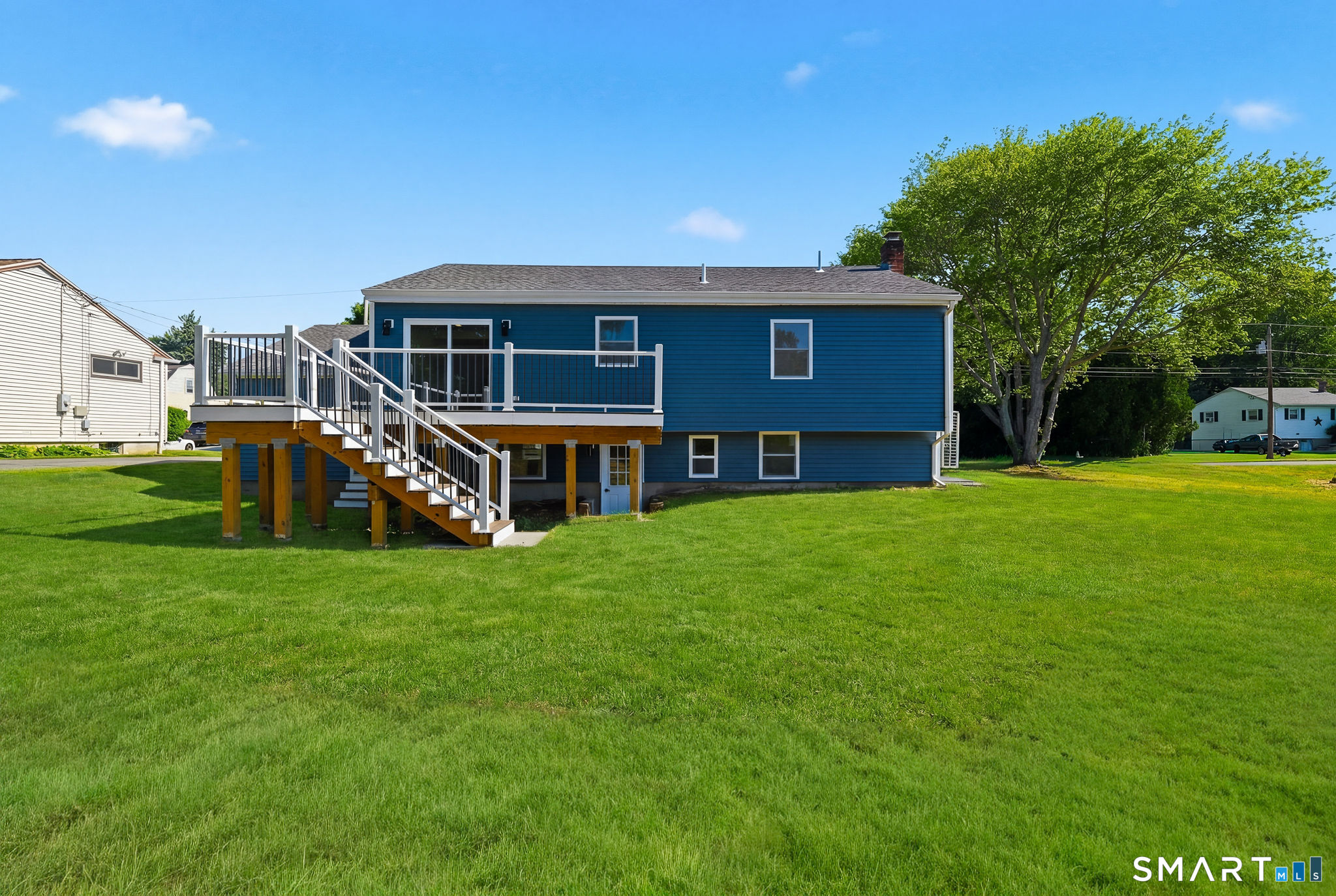 17 Fifth Avenue Waterford CT 06385