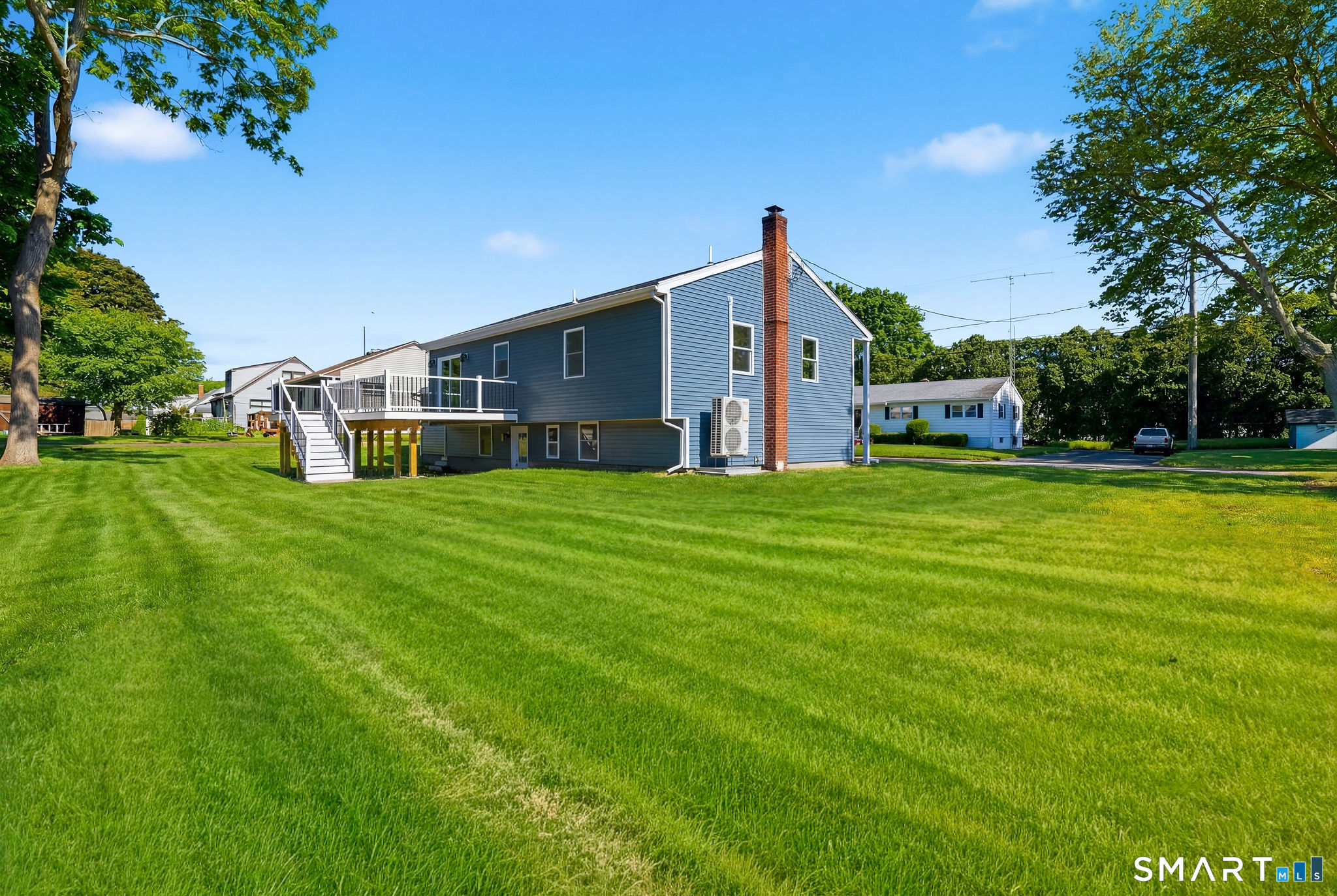 17 Fifth Avenue Waterford CT 06385