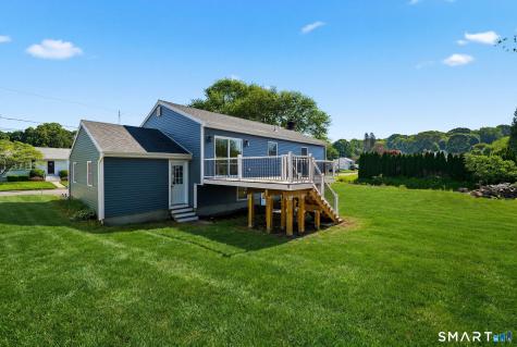 17 Fifth Avenue Waterford CT 06385