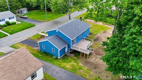 17 Fifth Avenue Waterford CT 06385