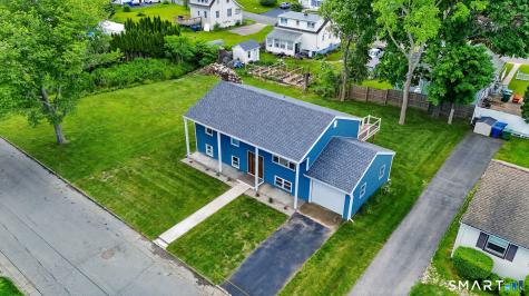 17 Fifth Avenue Waterford CT 06385