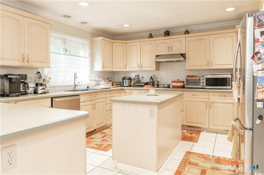 59 Michael Lane Naugatuck CT 06770