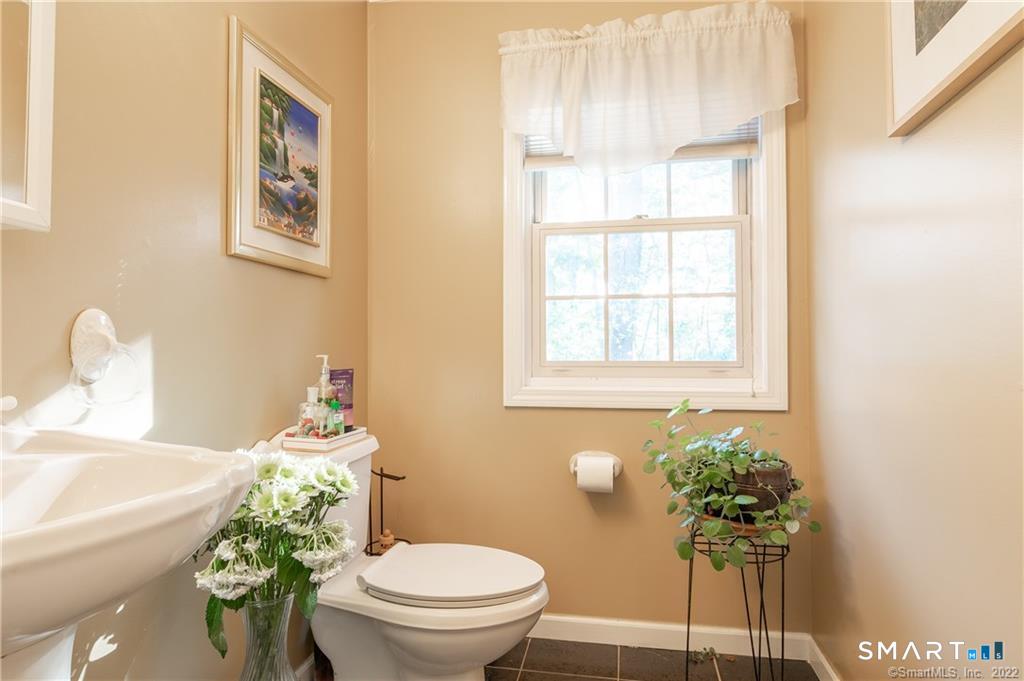 59 Michael Lane Naugatuck CT 06770
