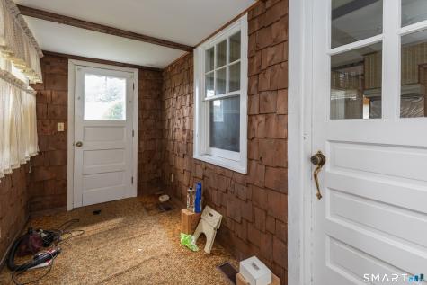 327 Anna Avenue Waterbury CT 06708