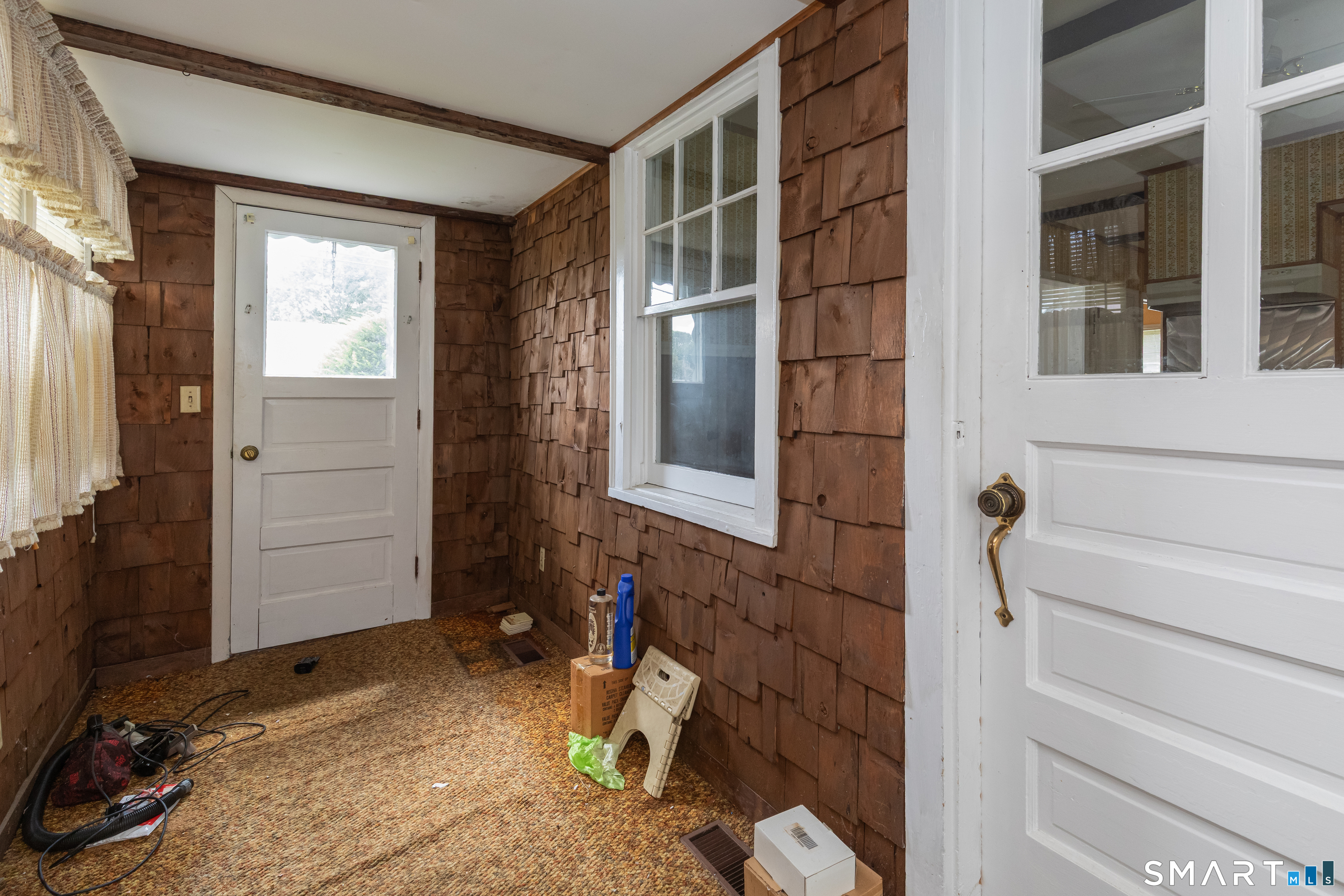 327 Anna Avenue Waterbury CT 06708