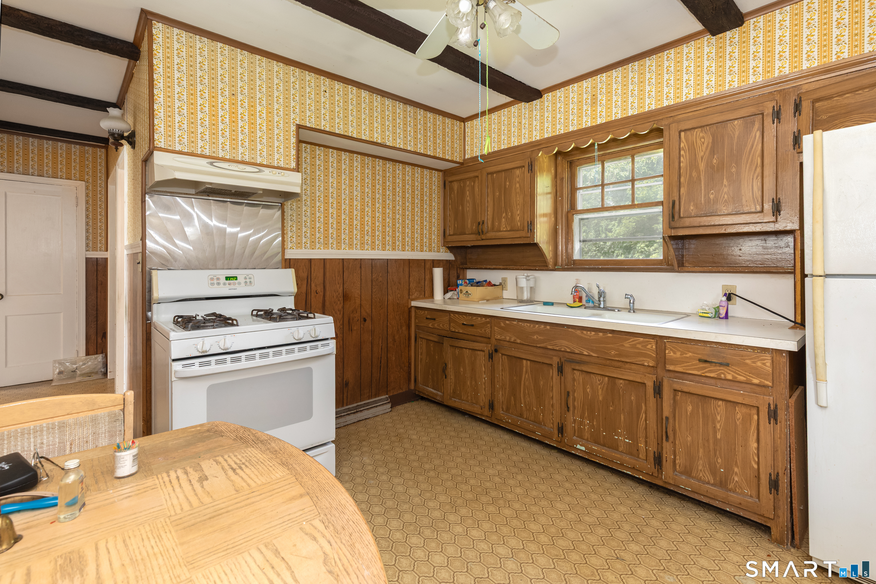 327 Anna Avenue Waterbury CT 06708
