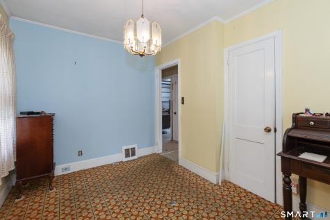 327 Anna Avenue Waterbury CT 06708