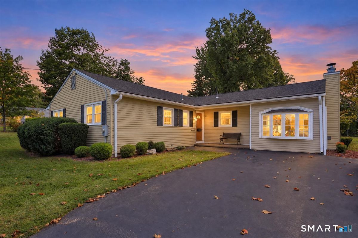 7 Dogwood Lane Newington CT 06111