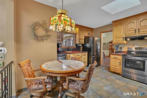 7 Dogwood Lane Newington CT 06111